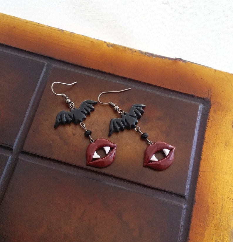 Vampires mouth and bat earrings, vampire halloween earrings handmade from polymer clay, dracula earrings, halloween jewelry, bite earrings image 1
