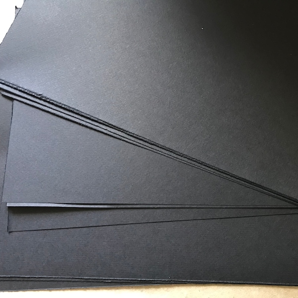 petites feuilles noir Fabriano Tiziano 160gsm, papier en partie coton pour pastels, carte fine, surface texturée, sans acide