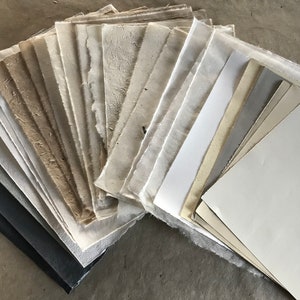 Pequenos pedaços Todos os neutros, pacote de amostra de papéis mistos, papéis nepaleses, indianos, tailandeses, tons de bege, creme, branco e cinza