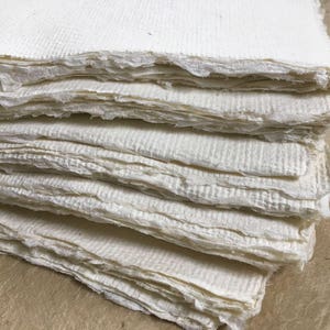 320gsm A5 x20 White Cotton Rag, carta fatta a mano Khadi, 14,8 x 21 cm, 5,8 x 8,3 pollici, formato lettera Carta indiana Khadi, inviti vuoti