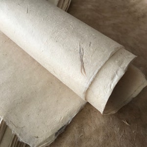 Full sheets Light Natural Lokta: Handmade off-white 30gsm Paper((50x75cm/20x30inches)