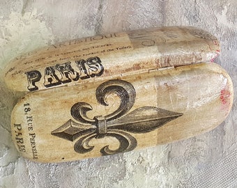 Fleur de lis eye glass case,Vintage eyeglass case,Antique Art Nouveau Eye Glass Case,Hand painted optical case,Gift for her,Eyeglass holder