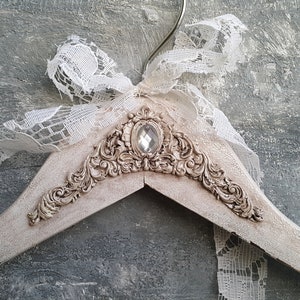 Ivory and gold wedding dress hanger,Bridal gown hanger,Vintage wedding dress hanger, Personalized hanger, Custom hanger, Bridesmaid hanger