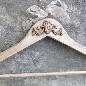 Wedding dress hanger, Bridal Gown Hanger, Wedding hanger, Wedding gift, Custom hanger, Personalized hangers, Rustic hanger, Vintage hanger