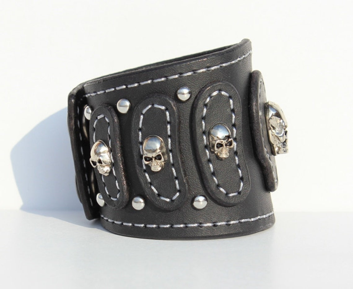 Men's Alloy & Leather Biker Playing Card Poker Wrap Cuff Bracelet – Black, Unbranded (with Gift Bag)-248175