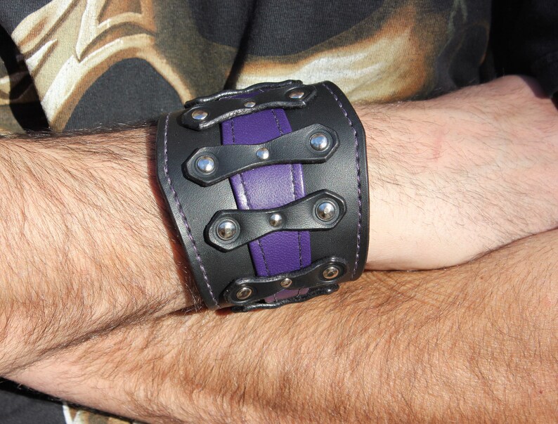 Black Leather Cuff Bracelet Mens Cuff Bracelet with Chrome Rivets and Color Leather Insert Bikers Leather Cuff Custom Mens Wristband