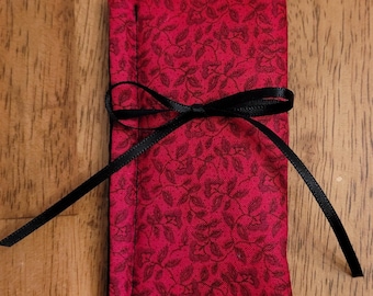 Floral Eyeglasses Case – Red & Black, Padded Sunglasses Sleeve
