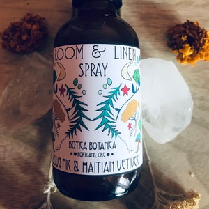 Douglas Fir, Haitian Vetiver -- Room & Linen Spray  -- 2 oz