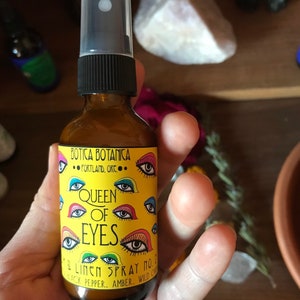 Queen of Eyes No. 2 Room & Linen Spray — Palo Santo. Black Pepper. Amber. Wild Orange. — 2 oz