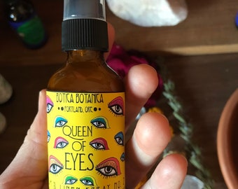 Queen of Eyes No. 2 Room & Linen Spray — Palo Santo. Black Pepper. Amber. Wild Orange. — 2 oz