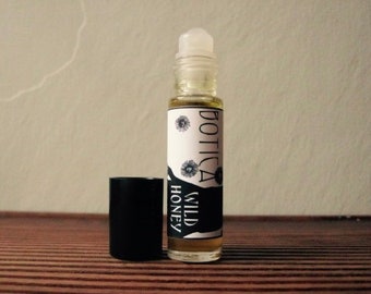 Wild Honey -- Wild Flowers. Honey. Magnolia Blossoms. Crushed Grass. Natural Botanical Fragrance Oil 9 ml Roller Bottle