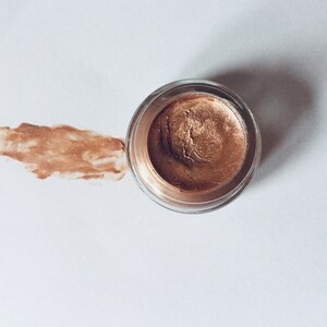 Rose Gold .25 oz Natural Lip & Cheek Tint Long-lasting, sheer pigment that is good for your skin image 5