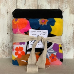 Personalized No Sew Knot Tie Fleece Blanket Throw Kit - Floral Blanket - Tie Blanket- Mother&#39;s Day Blanket - Personalize with Name