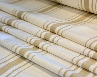 Tessuto pesante in stile sacco a grana - Peso della tappezzeria - Strisce di fattoria - Tan on White Stripes -54"Wide - tagliato su misura