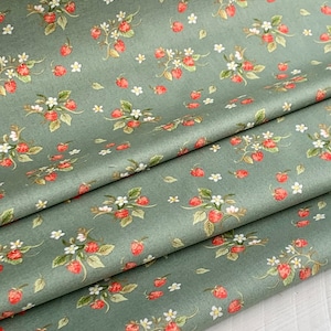 Aardbeien Farm Meadow door Clare Therese Gray Windham Fabrics - Slate Green 52796-10 Katoenen stof per meter, 1/2 yd, 1/4 yd & Fat Quarter