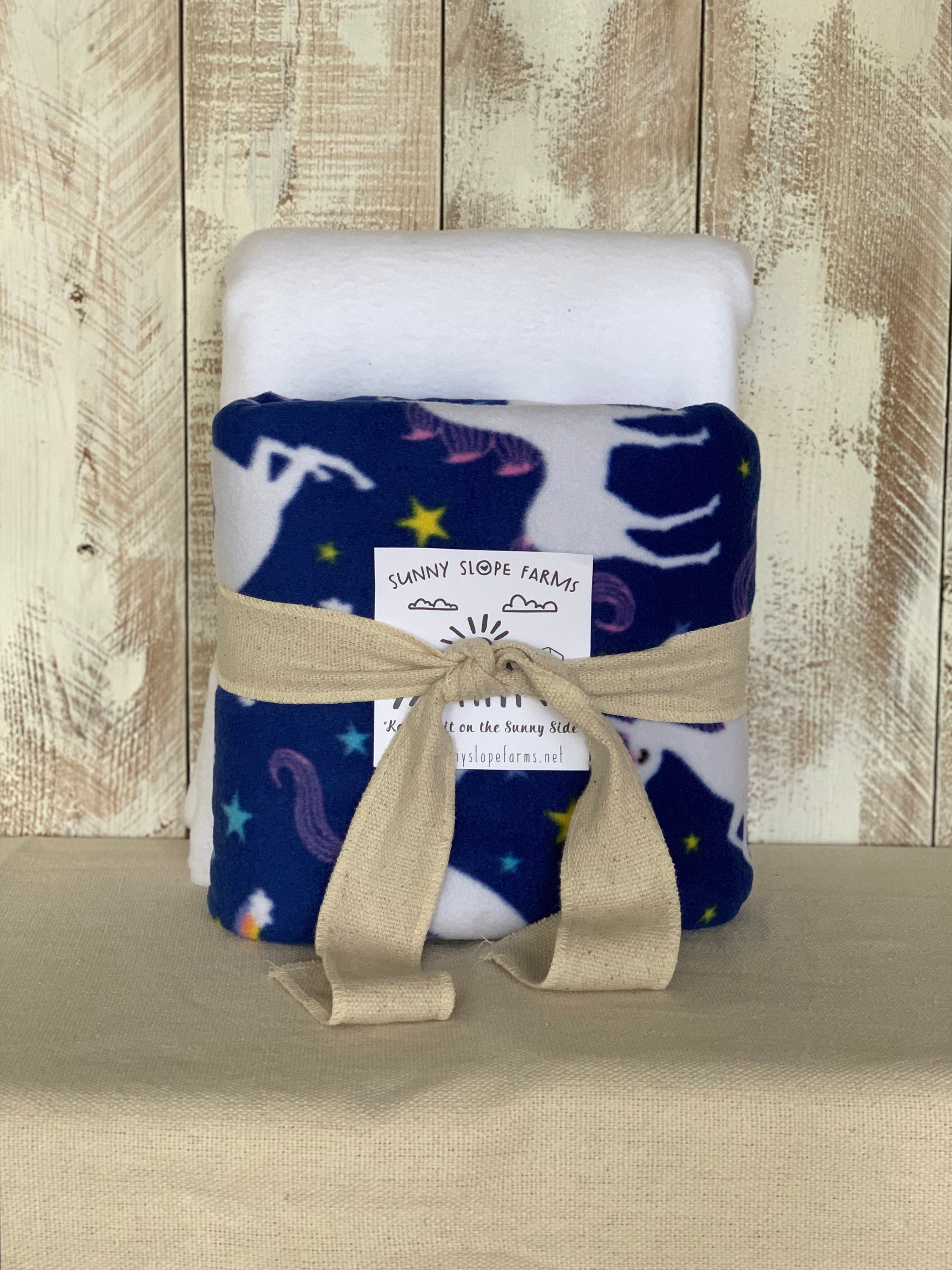 Personalized No Sew Knot Tie Fleece Blanket Throw Kit - Unicorn Blanket - Tie Blanket- Childrens Blanket - Personalize with Name