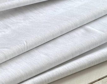 Fine Wood Grain Fabric - White - Barn Board Fabric - Landscape Fabric - Floorboards Fabric - Wood Quilt - Fat, 1/4, 1/2, Yd-100% Cotton
