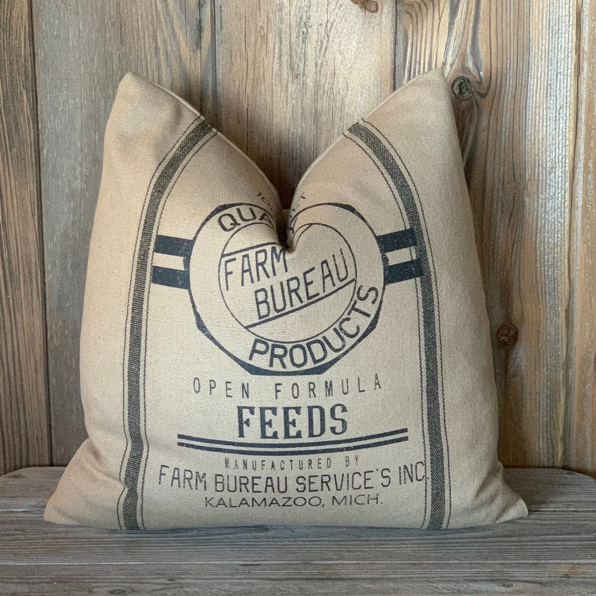 Grain Sack Pillow Feed Sack Pillow Farm Animal Feed Sack Pillow 20 X 20 Optional Down Feather Insert Farm Style Zipper Enclosure Etsy Denmark