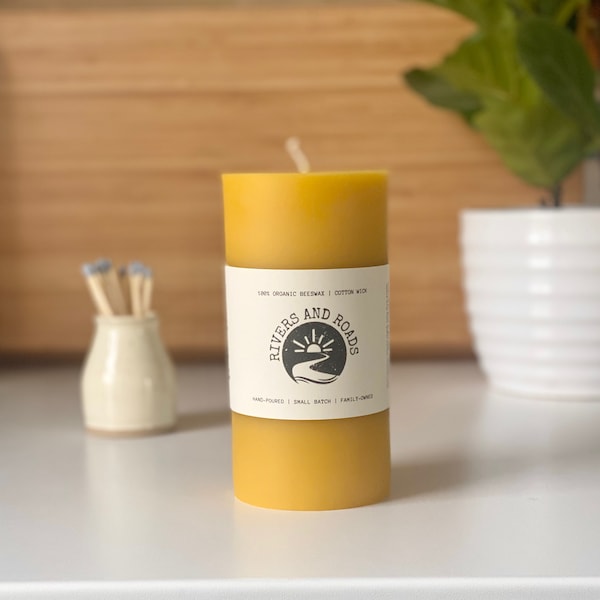 Bougie en cire d'abeille grande | Bougie 100 % pure cire d'abeille | Parfum de miel naturel non parfumé | Uniquement cire d'abeille et mèche de coton | Fait à la main par Rivers and Roads