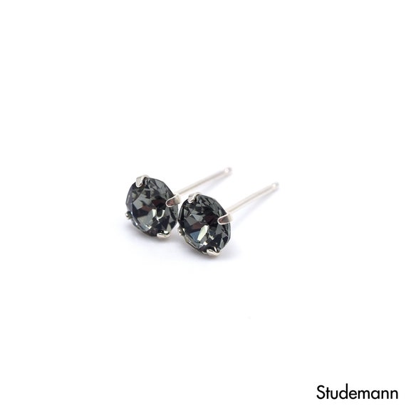 Round 8Mm Basic Ear Studs 925 Sterling Silver With Handmade Prong Setting For Women and Girls