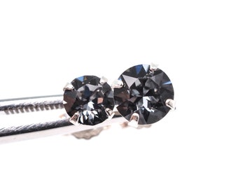 LV Swarovski Crystal Halo Stud Earrings- BLACK – Nomad'r Lifestyle