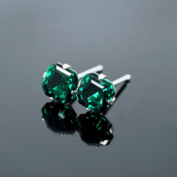 Round Cubic Zirconia Ear Studs For Men - PAIR – Code Earrings For Man