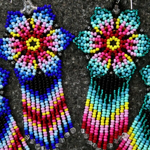 Beaded Earrings Huichol Native American Flower Indigenous Chaquira Artesania Blue Green