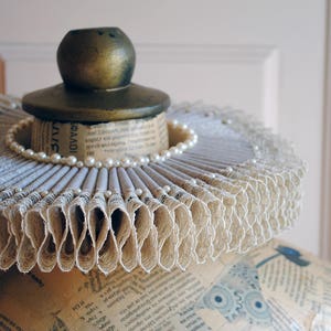 Historical Elizabethan Ruff with Lace & Pearls,Renaissance Costume Collar,Elizabethan Collar,Mardis Gras Costume-Custom Made to Order