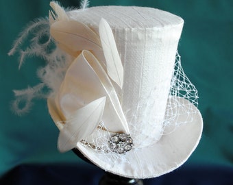 Bridal Mini Top Hat,Victorian Mini Hat with Veil,Ivory Cocktail Hat,Alice in Wonderland,Ivory Fascinator,Gothic Mini Top Hat-Made to Order