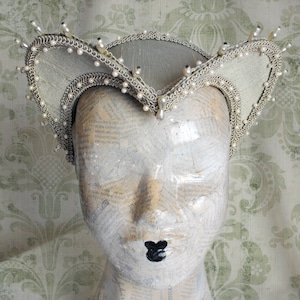 Tudors Headpiece,Beige Attifet Hat,French Hood,Renaissance Wedding Headdress,Historical Elizabethan Costume Headpiece-Custom-Made to Order