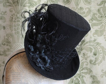 Gothic Mini Top Hat,Black Victorian Mini Hat,Fascinator Hat with Black Flowers,Cocktail Hat,Ladies Hat,Burlesque Mini Top Hats-Made to Order