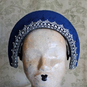 Blue Velvet French Hood with Silver Lace,Tudors Headdress,Gothic Lolita Headpiece,Renaissance Costume,Gothic Headpiece,Halo-Made to Order