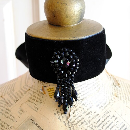 Gothic Black Velvet Choker,Victorian Wide Choker,Dark Rococo Collar with Black Crystals,Gothic Wedding,Victorian Goth Jewelry-Made to Order