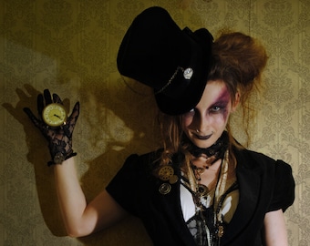 Victorian Ladies Top Hat,Steampunk Top Hat for WOMEN,Gothic Mini Top Hat,Black Burning Man Hat,Cosplay Hat with Watch Movement-Made to Order