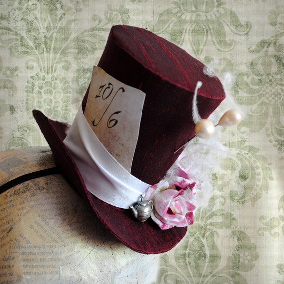 Alice in Wonderland Mini Top Hatbridal 