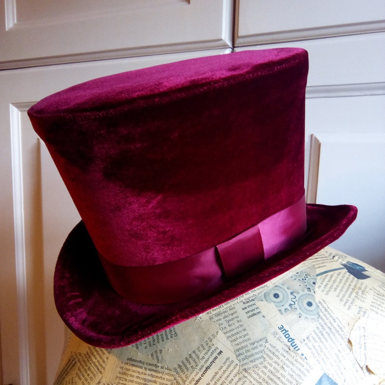 mens red top hat