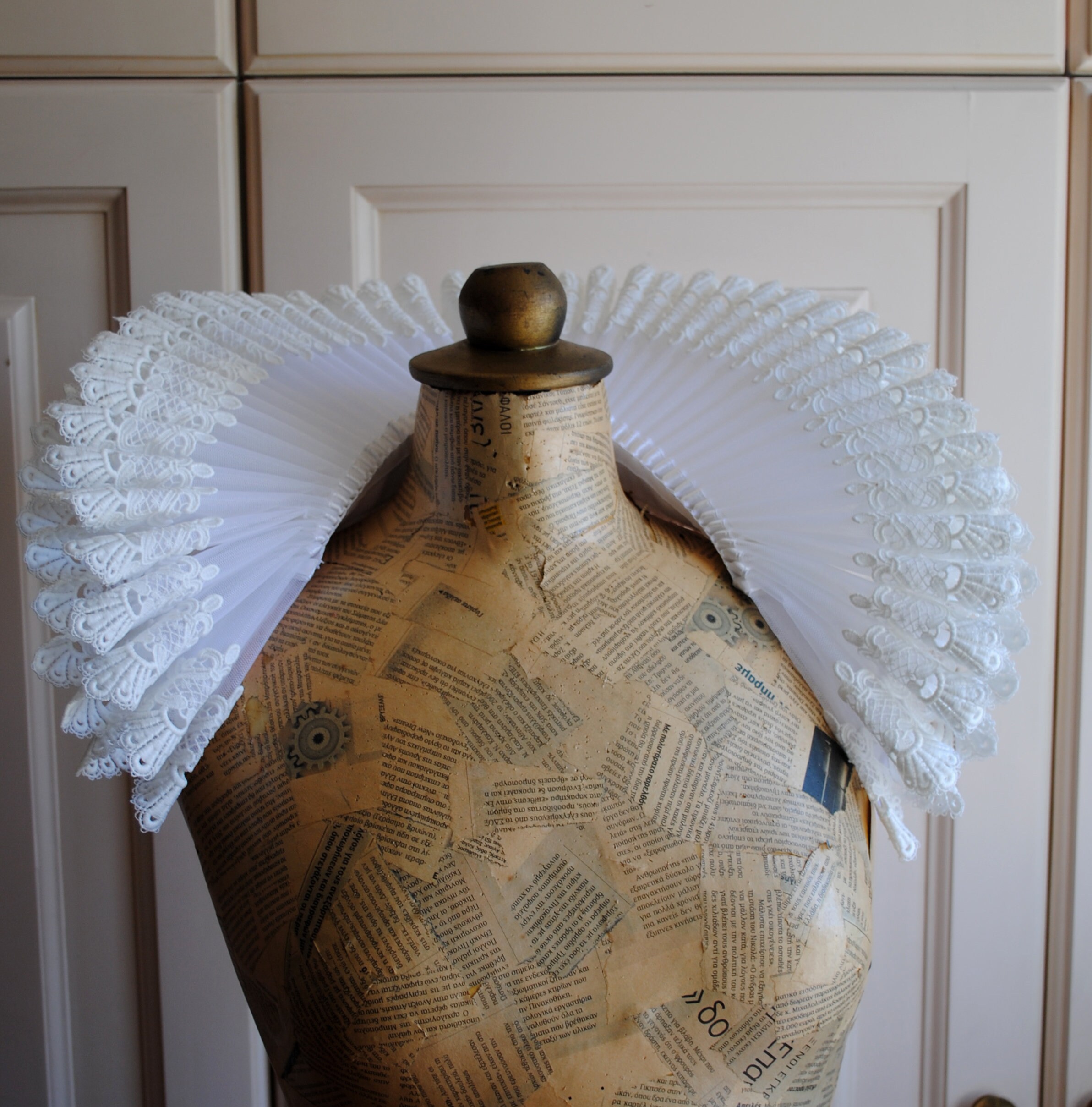 Collerette Dentellée Blanche Or Pour Costumes Vintage - Col élisabéthain à Volants, Accessoire Théâtral Baroque Et Médiéval