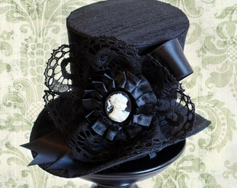 Victorian Mini Top Hat,Gothic Fascinator Hat with Cameo,Alice in Wonderland Tea-party Hat,Black Cocktail Hat,Gothic Wedding-Made to Order