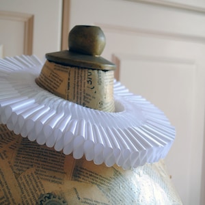 Organza Elizabethan Ruff with Satin Edge,Ivory,White,Renaissance Historical Costume Collar,Mardis Gras Elizabethan Collar-Made to Order image 6