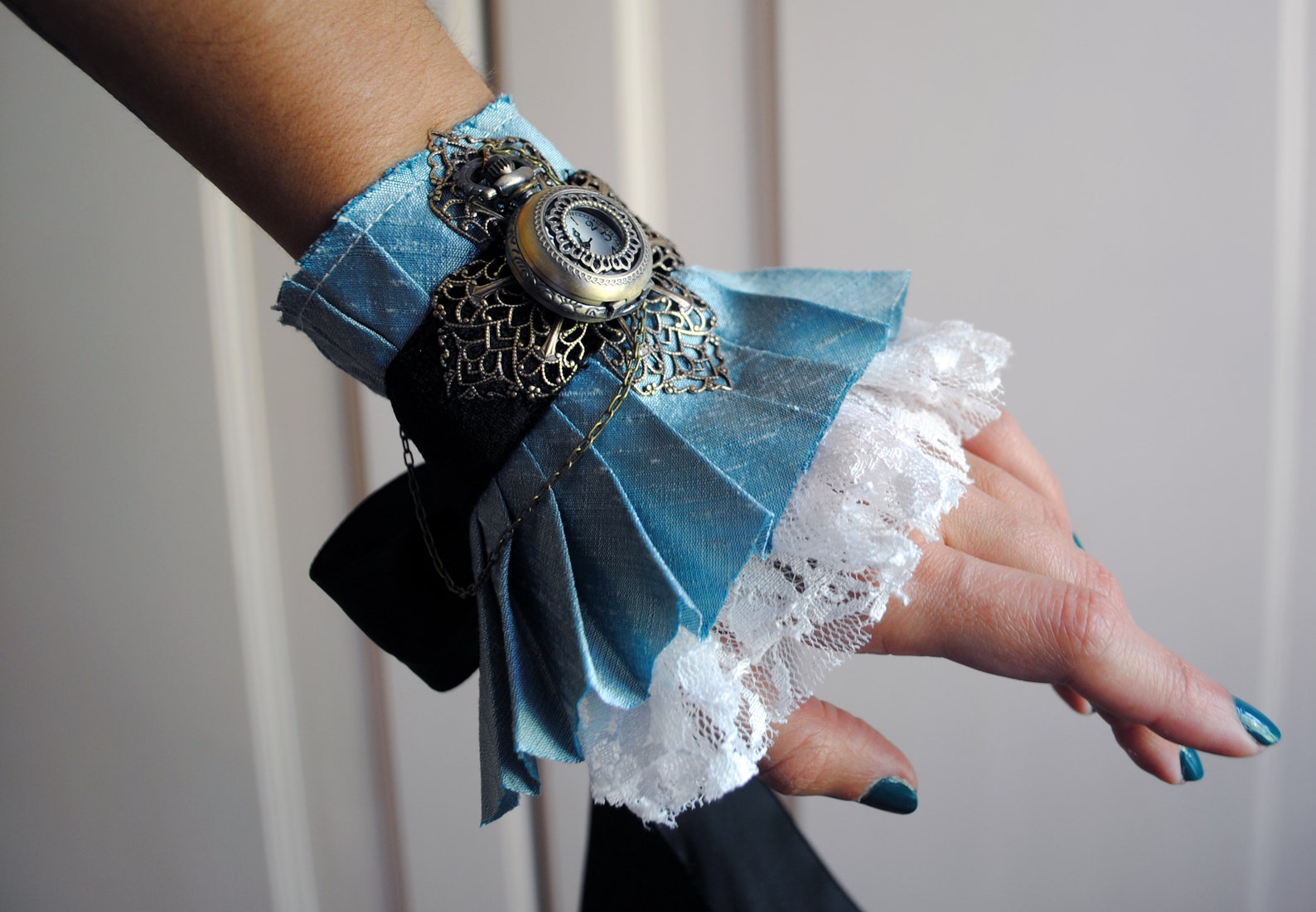 Alice in Wonderland Wrist Wrapsteampunk Wrist Cuff With - Etsy