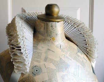 Handmade Elizabethan Shoulder Collar, Beige Lace Ruff with Pearls, Renaissance Costume - Made to Order