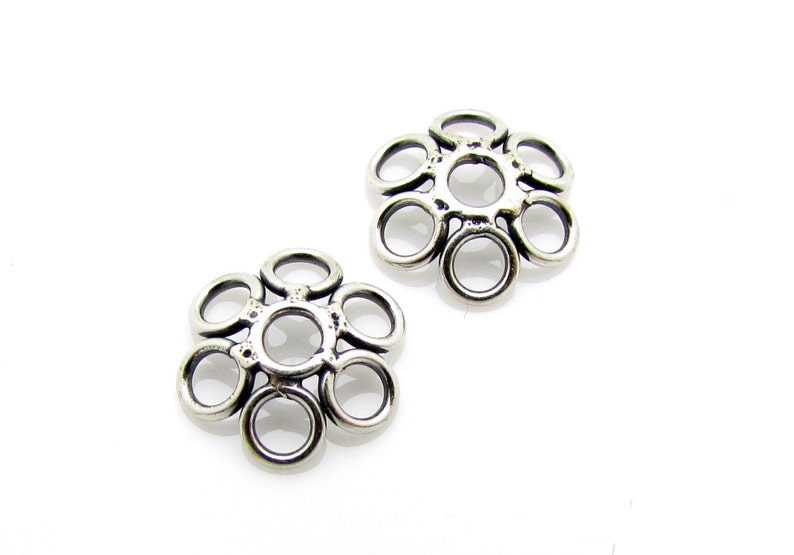 8x4.5 mm Small Oxidized Bali-Style Sterling Silver Beadcaps 4 PCS 8x4.5 mm Small Oxidized Bali-Style Sterling Silver Beadcaps 4 PCS