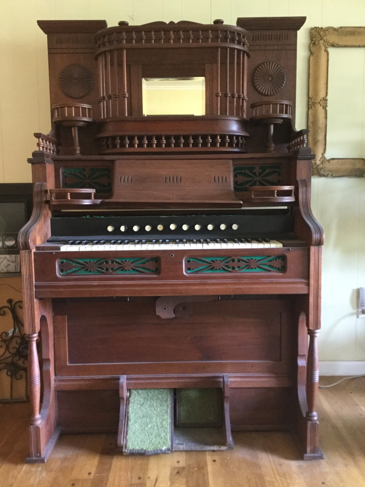 Reed Organ for sale Only 3 left at 75