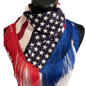 Rouge, blanc, bleu et impertinent pour Your Summer Slay - Bandana américain à franges