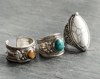 Statement Bohemian White Turquoise Ring -Tibetan Vintage Silver Jewellery-Boho Festival Style -Thumb Rings -Gemstone Hippy-US Size 6/7/8