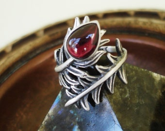 Garnet ring size 6 1/4, oxidized sterling silver rings, leaf jewelry