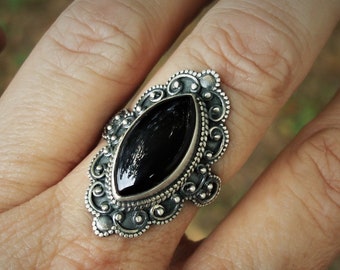 Black onyx lightly oxidized gothic sterling silver ring size 8 1/2 ring