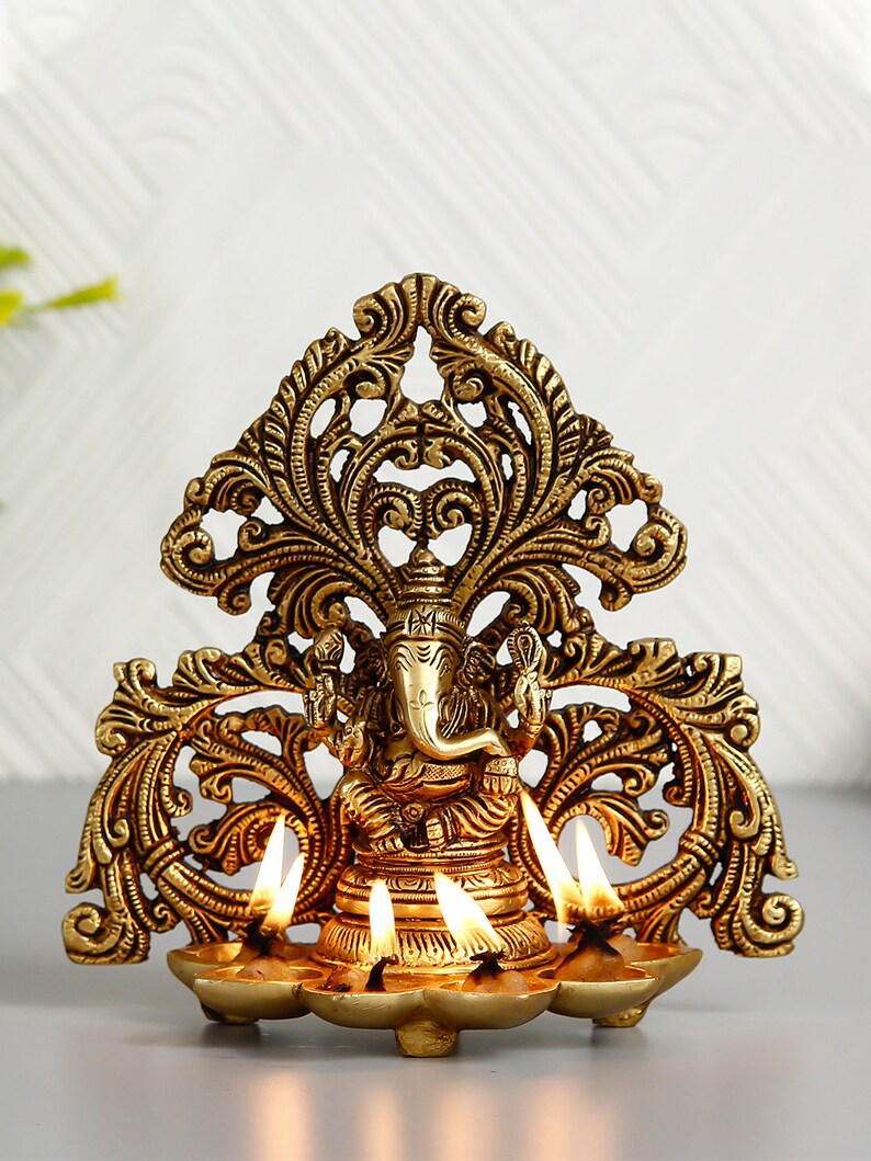 Brass Ganesh Hanging Thooku Vilakku/ Lamp