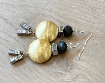 Boucles d'oreilles glamour, Boucles d'oreilles festives, Boucles d'oreilles de fête Shimmer, Boucles d'oreilles fastueuses, Boucles d'oreilles modernes, Boucles d'oreilles en or épaisses, Boucles d'oreilles en argent doré