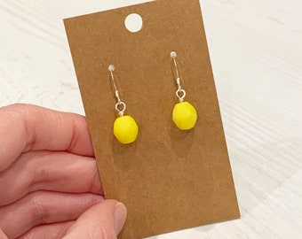 Yellow Beaded Earrings, Yellow Bead Earrings, Yellow Dangle Earrings, Yellow Faceted Earrings, Lemon Yellow Earrings, Simple Yellow Earrings